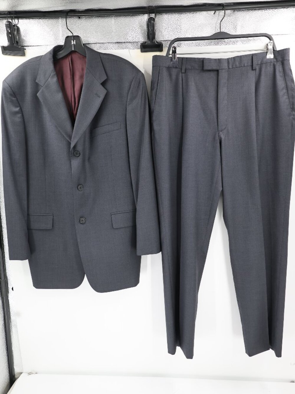 Ted Baker Suit Men’s 42R 36x31 Gray Wool 2 piece notch lapel pleated classic